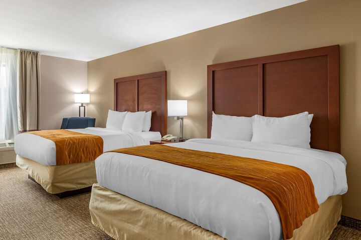 Standard 2 Queen Beds Accessible (7 of 10)