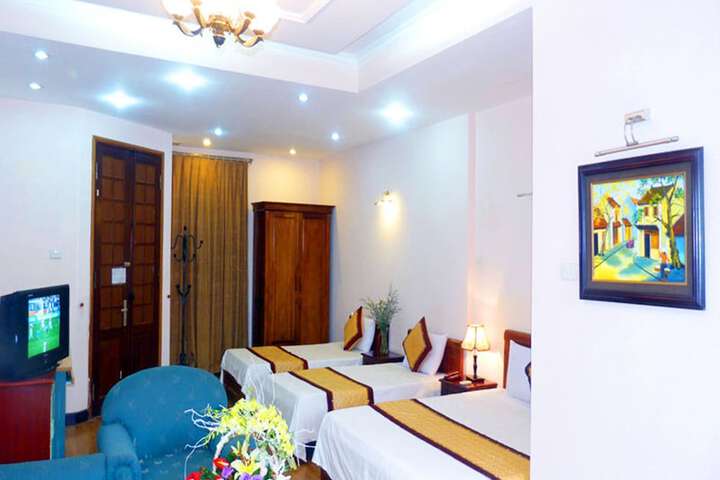 Room 15 of 34