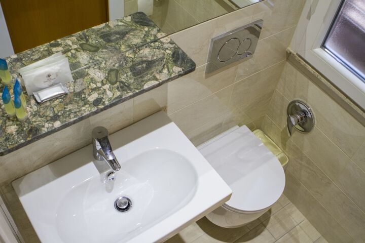 Clean Restrooms