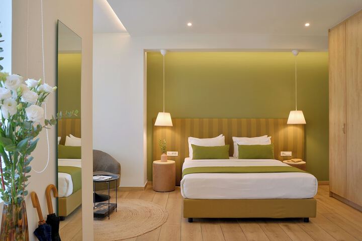 Room 19 of 37