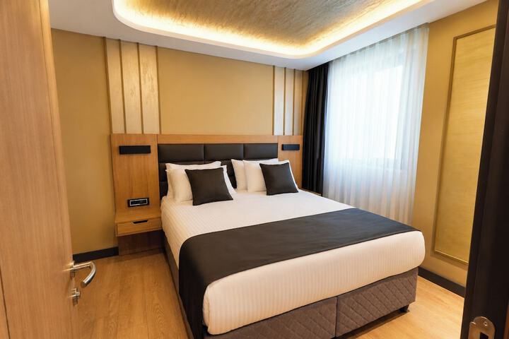 Room 17 of 72