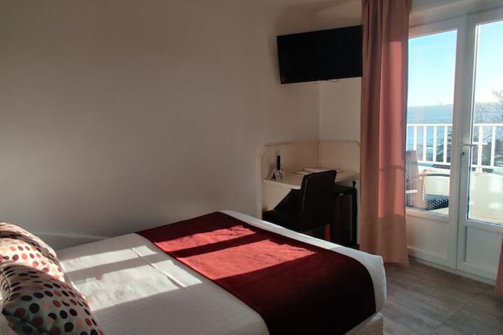 Room 26 of 50