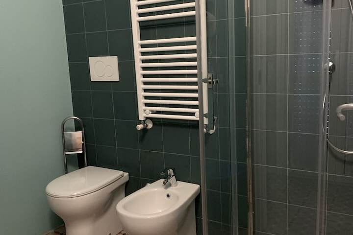 Room 33 of 50