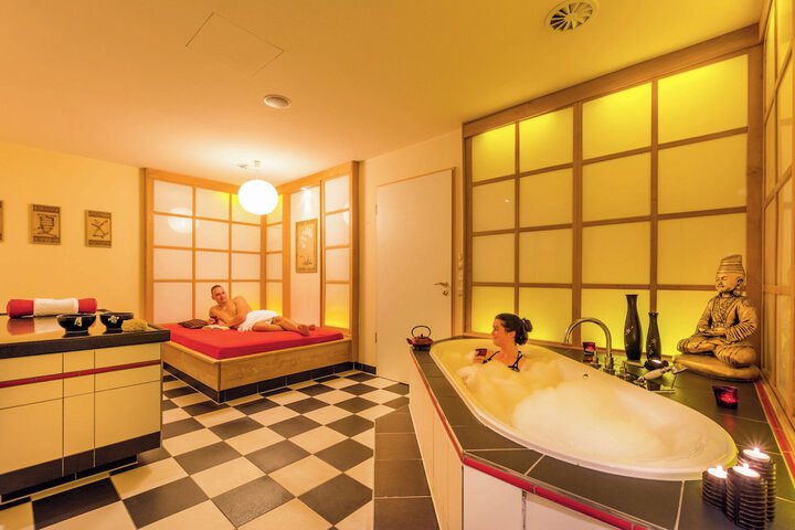 Spa 54 of 103