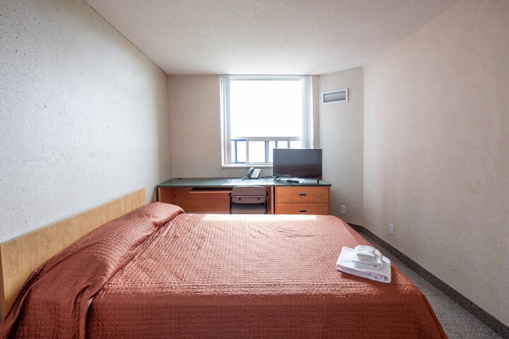 Room 7 of 46
