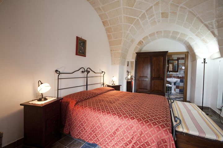 Room 14 of 50
