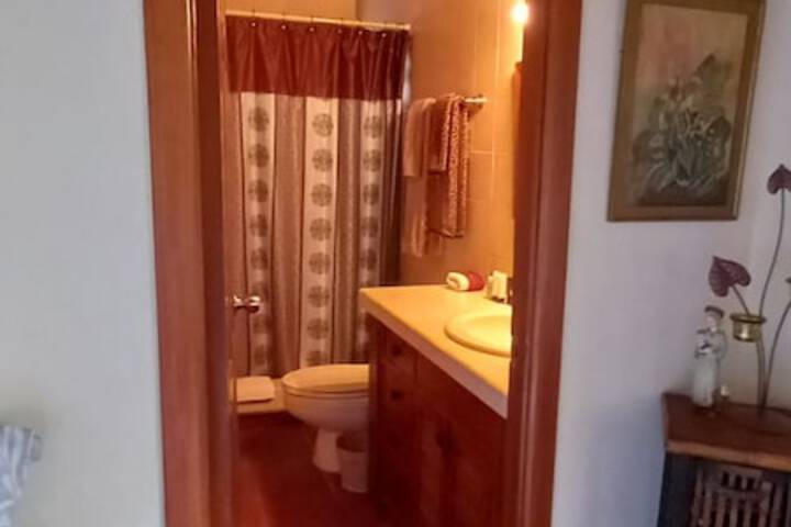 Room 46 of 107