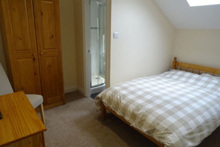 Room 2 of 22