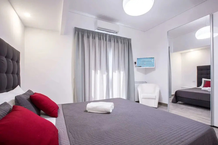 Room 3 of 19