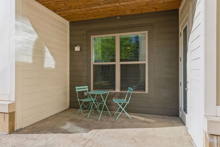Terrace/Patio 26 of 28