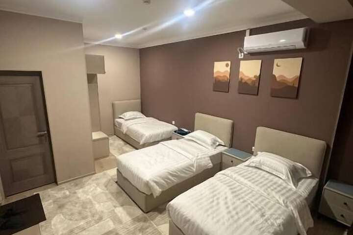 Room 9 of 23