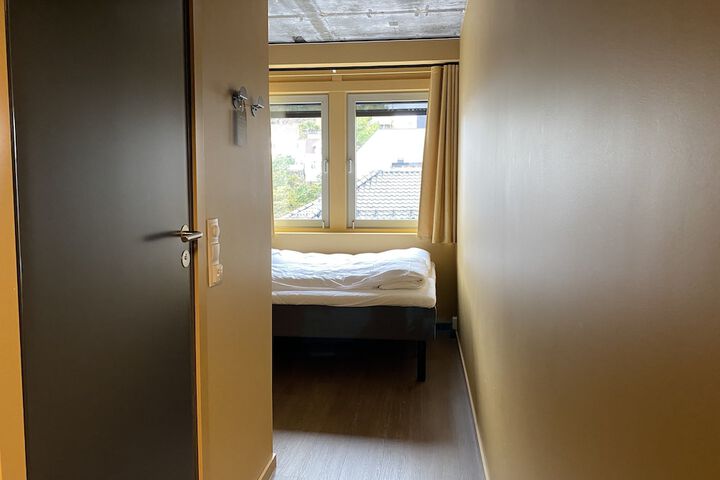 Room 10 of 69