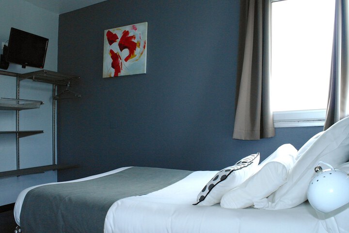 Room 18 of 30