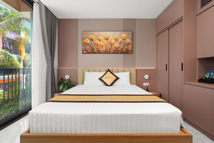 Room 6 of 51