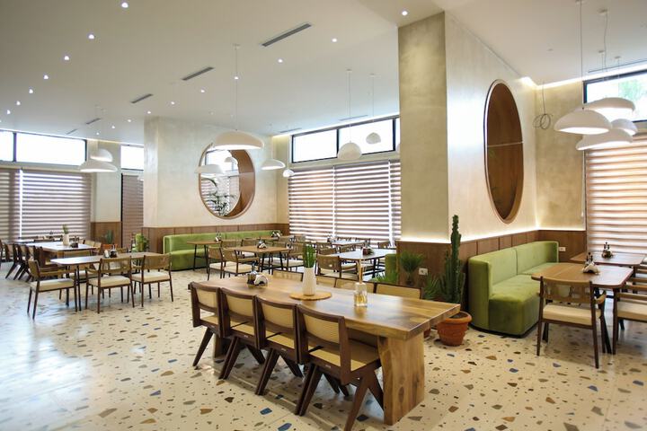 Hotel Interior 9 of 118