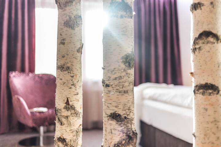 Room 35 of 103