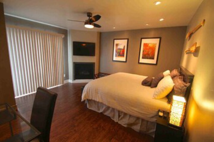 Room 49 of 828