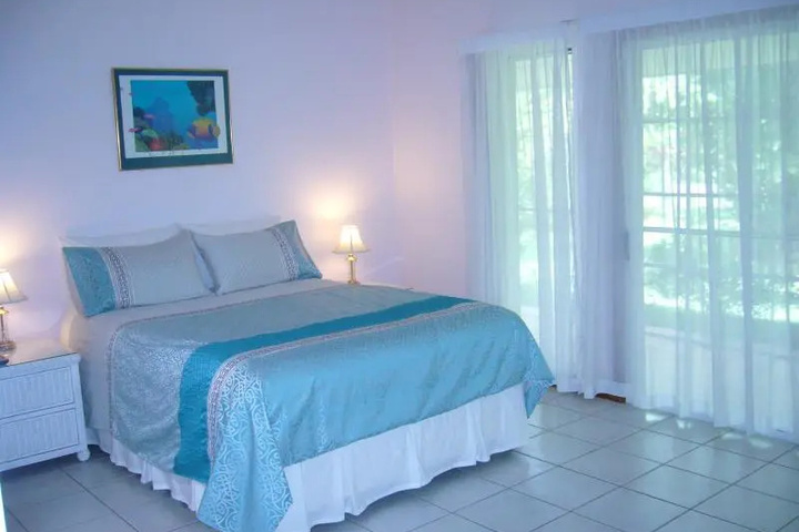 Room 2 of 20