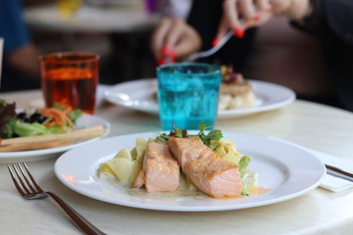 Dining 52 of 97