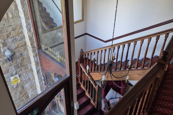 Entrance & Lobby