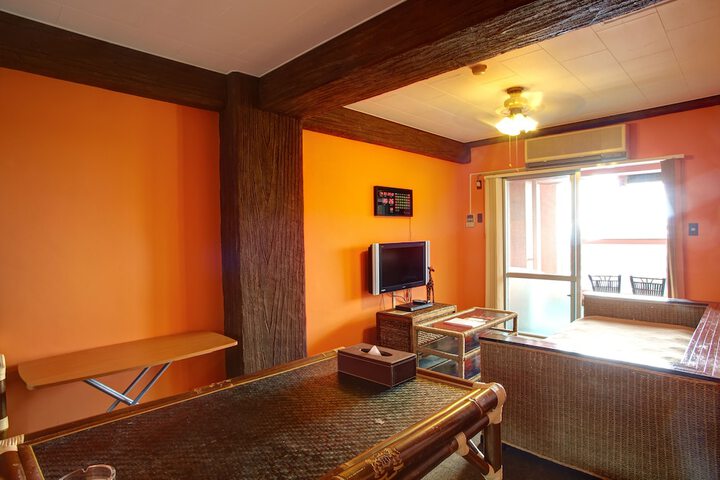 Room 19 of 63