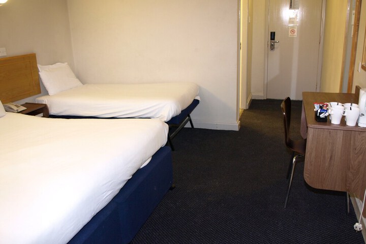 Room 103 of 236