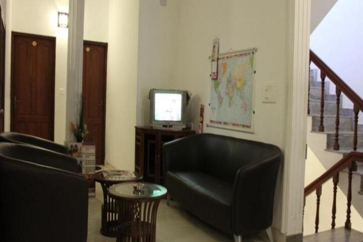 Room 3 of 6