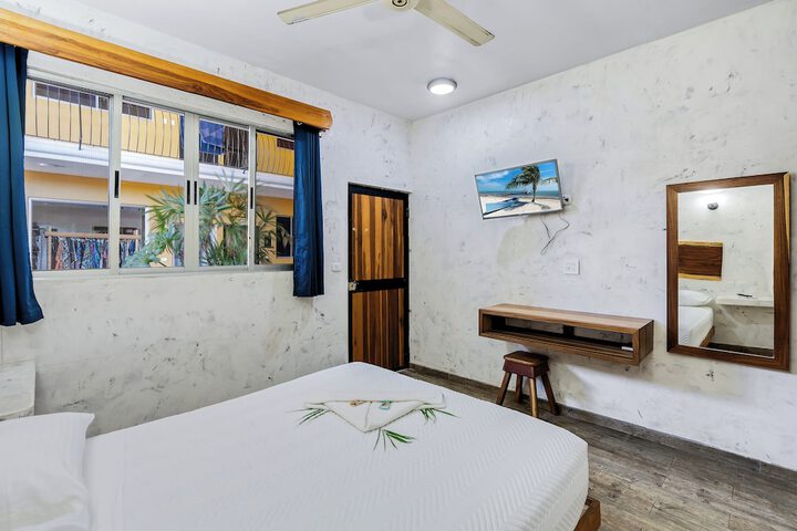 Room 6 of 20