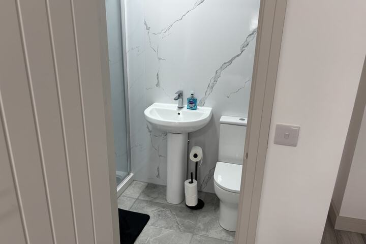 Room 4 of 46