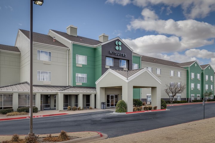 hotels in lawton ok pet friendly