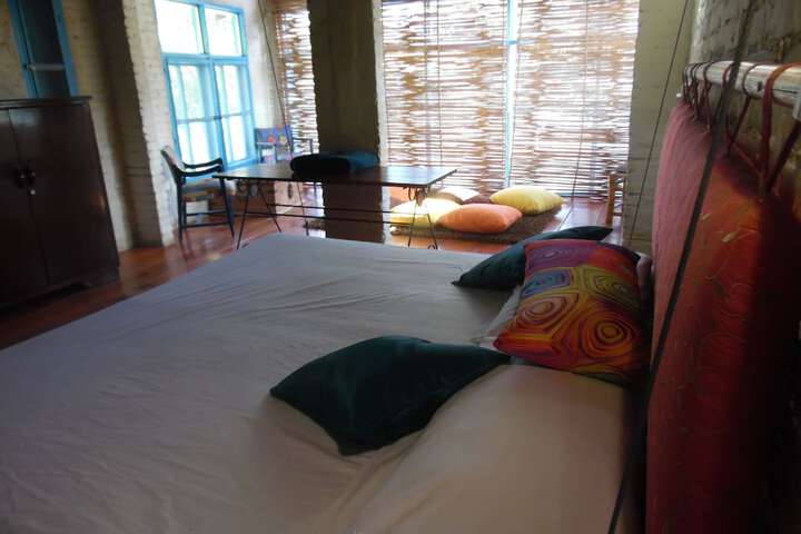 Room 27 of 56