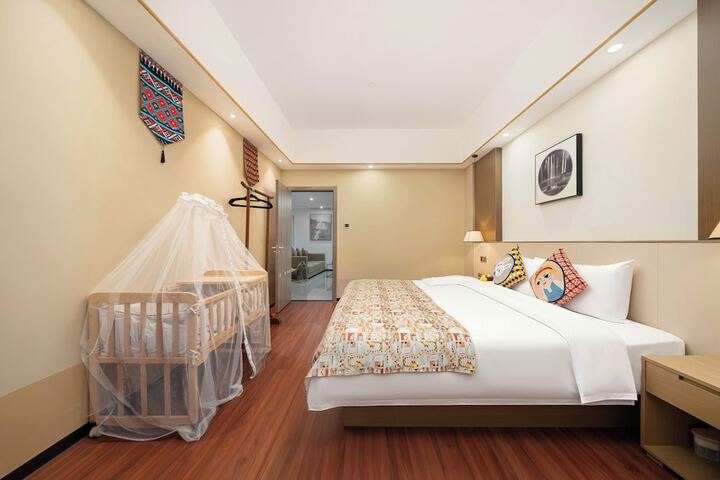 Room 19 of 79