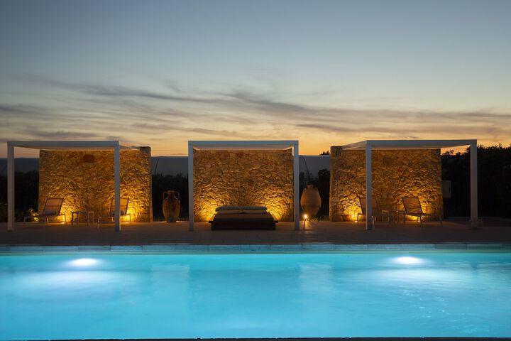 Pool 45 of 105