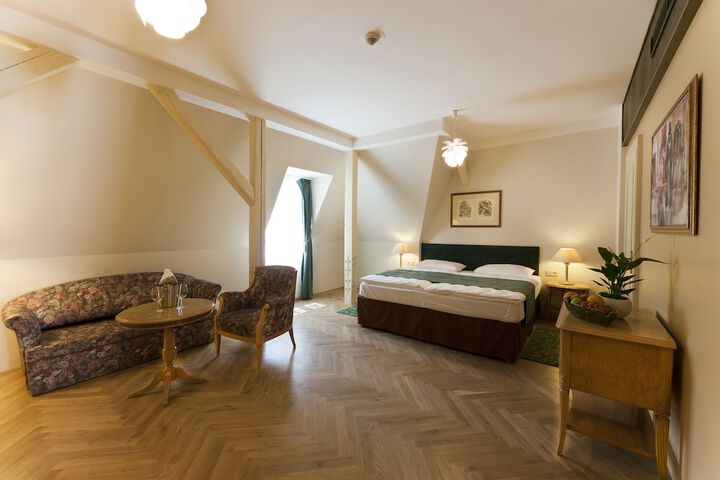 Room 20 of 82