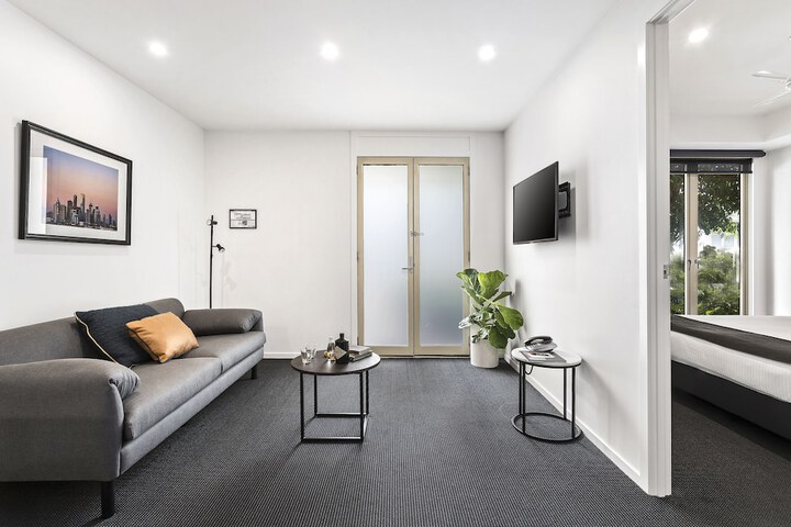 Room 13 of 28