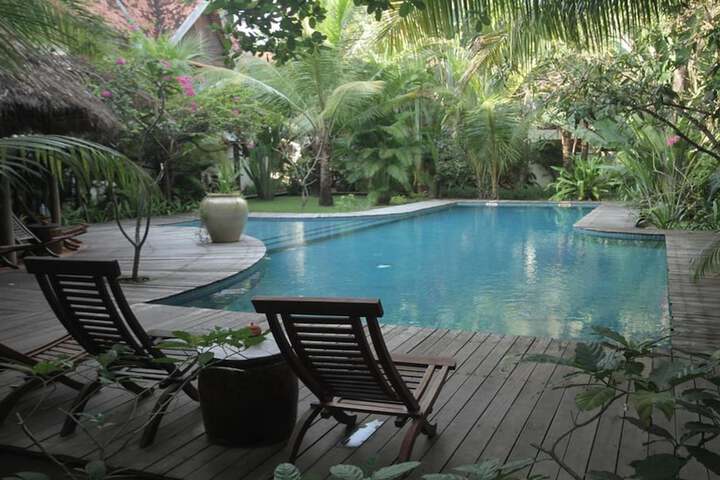 Pool Hotel