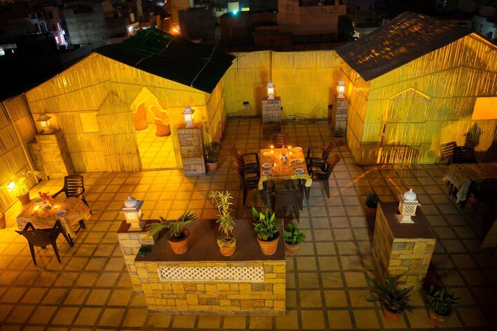 Dining Photos