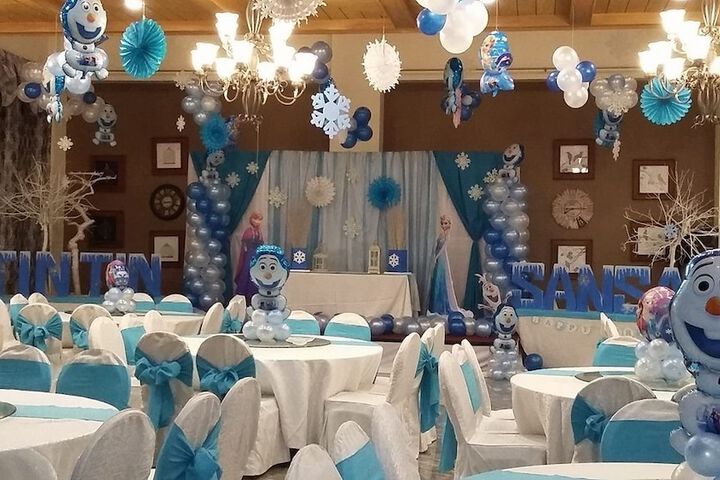 Ballroom/Hall 81 of 90