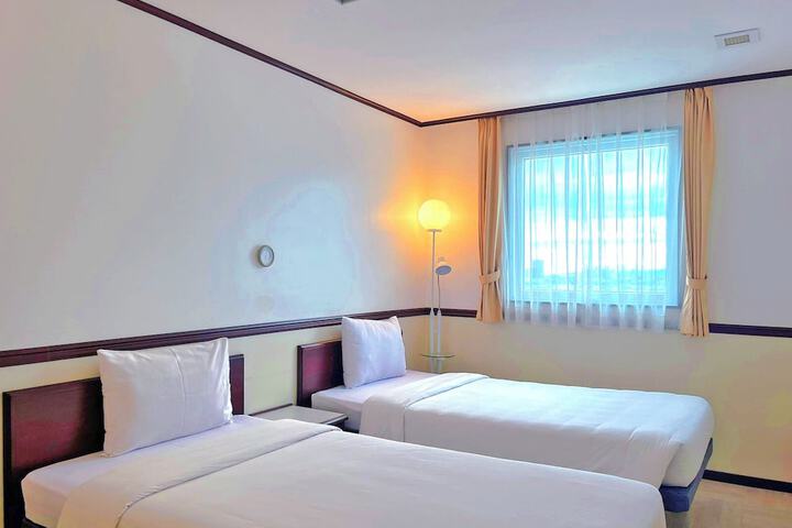 Room 26 of 49