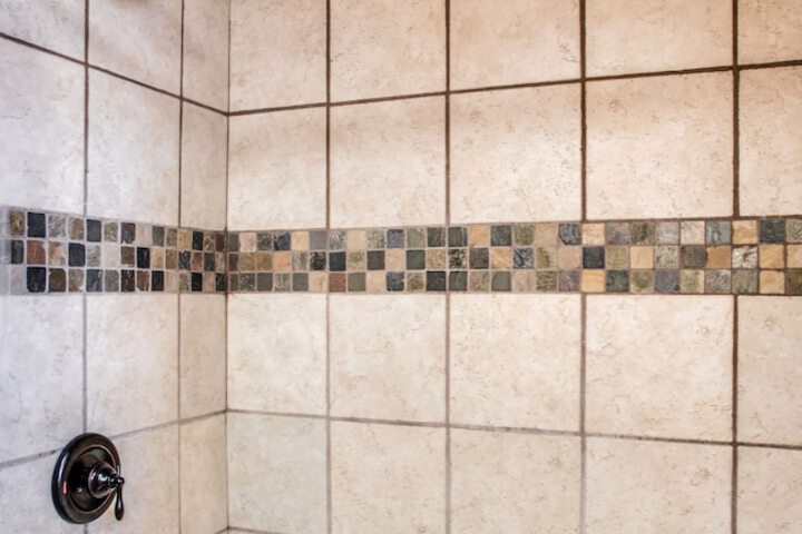 Jetted tub