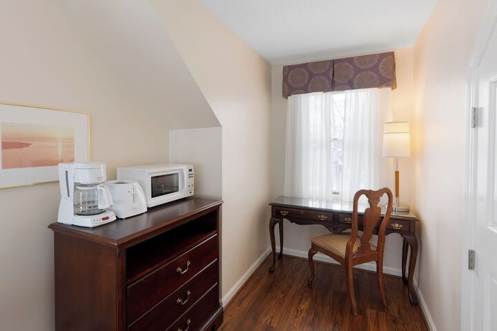 Room 69 of 176