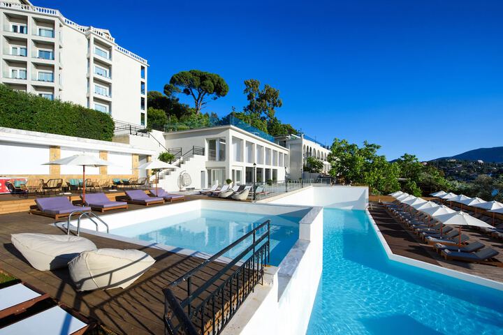 Pool Hotel