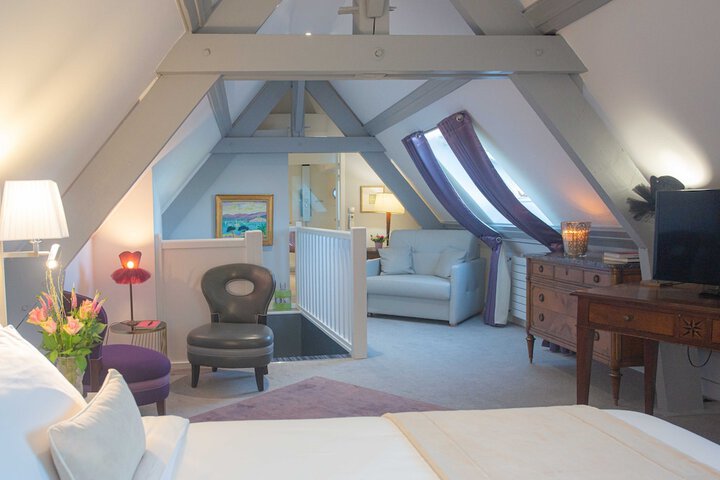 Room 16 of 65