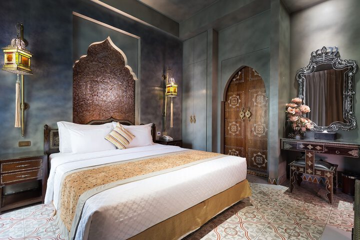 Room 45 of 150