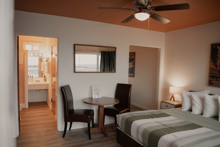 Room 18 of 41