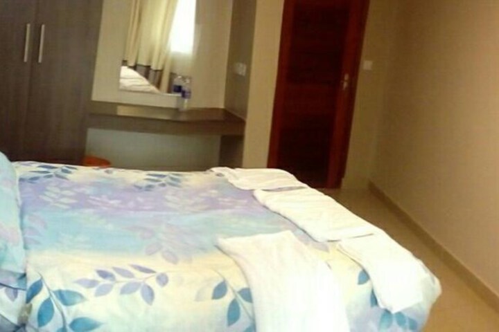 Room 7 of 20