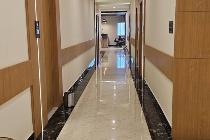 Ballroom/Hall 26 of 33