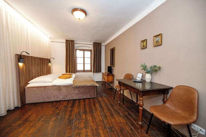 Room 27 of 54