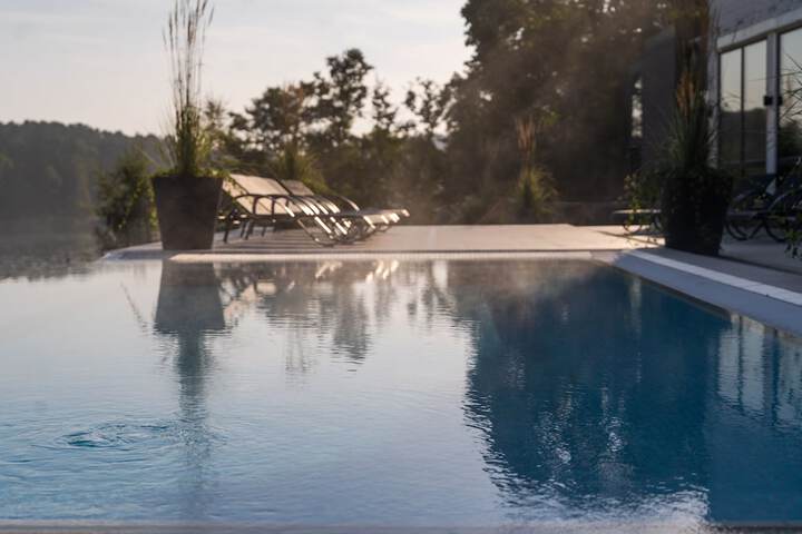Pool 9 of 35