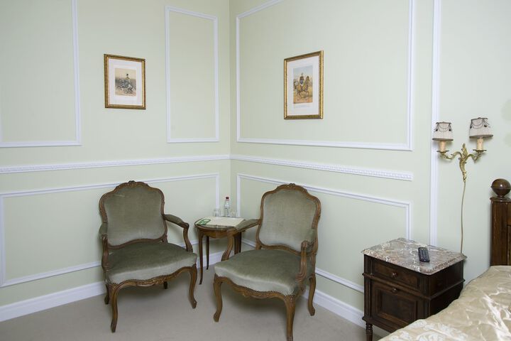 Room 15 of 34